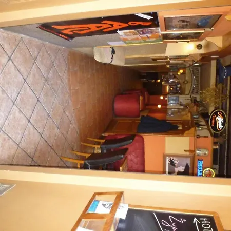 Academus Pub & Готель типу 