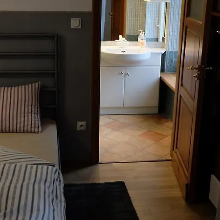 Academus Pub & Вроцлав