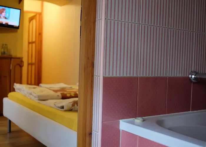 Nocleg ze śniadaniem Academus Pub & Wrocław