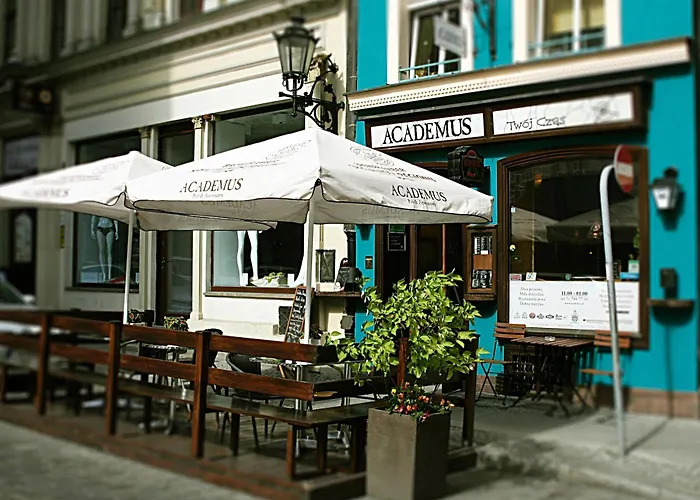 Nocleg ze śniadaniem Academus Pub &