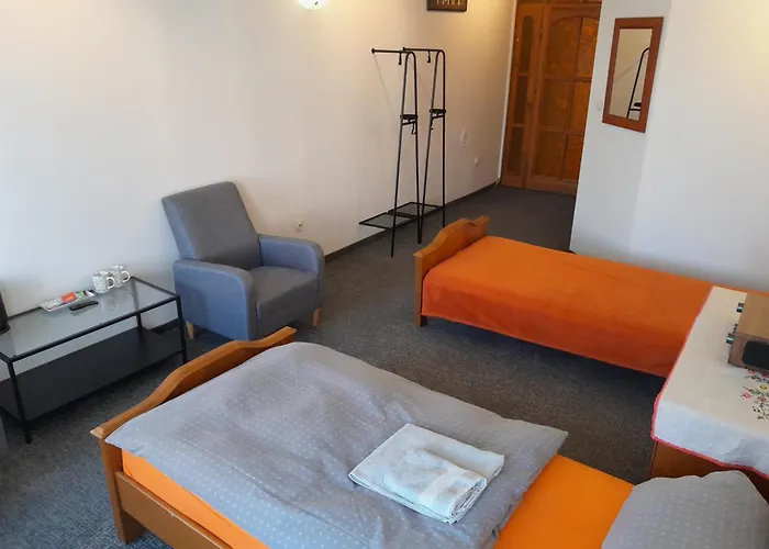 Nocleg ze śniadaniem Academus Pub &