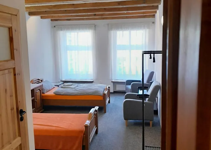 Nocleg ze śniadaniem Academus Pub & 4*