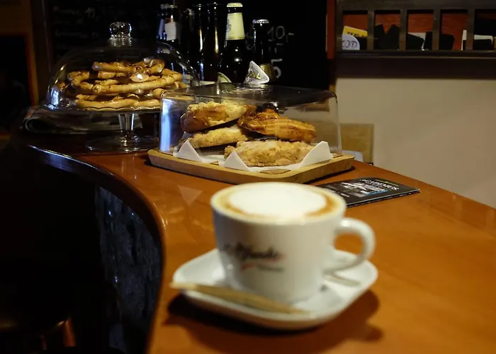 Nocleg ze śniadaniem Academus Pub & 4*