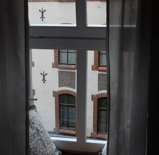 Nocleg ze śniadaniem Academus Pub & 4*