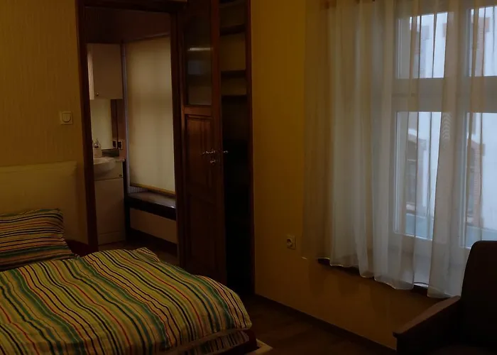 Nocleg ze śniadaniem Academus Pub &