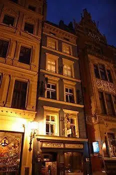 Academus Pub & Nocleg ze śniadaniem Wrocław