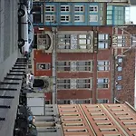 Alojamento de Acomodação e Pequeno-almoço Academus - Pub, Rooms, Cider