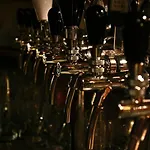 Academus - Pub, Rooms, Cider Bed & Breakfast 4*