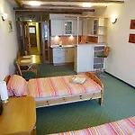 Academus - Pub, Rooms, Cider