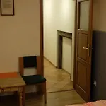 Academus - Pub, Rooms, Cider