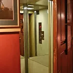Bed & Breakfast Academus - Pub, Rooms, Cider