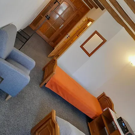 Academus - Pub, Rooms, Cider 4*