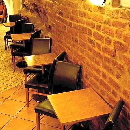 Academus - Pub, Rooms, Cider 4*