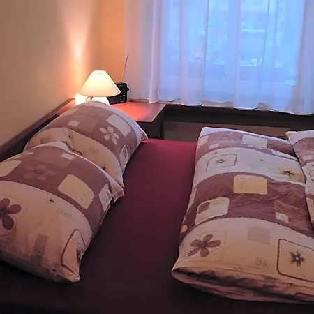 Academus - Pub, Rooms, Cider Couette-café 4*