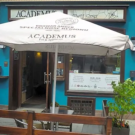 Academus - Pub, Rooms, Cider