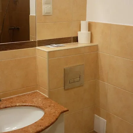 Bed & Breakfast Academus Pub &