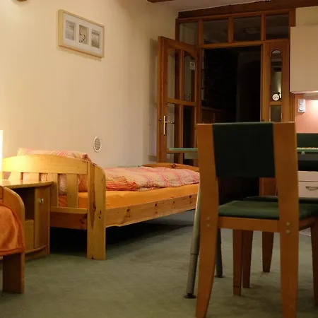 Bed & Breakfast Academus Pub & Wroclaw