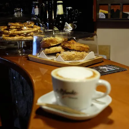 Couette-café Academus - Pub, Rooms, Cider 4*