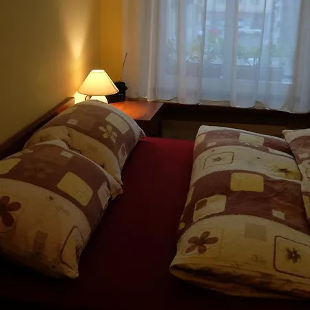 Bed & Breakfast Academus - Pub, Rooms, Cider Wrocław
