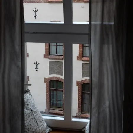 فندق مبيت وإفطار Academus - Pub, Rooms, Cider 4*
