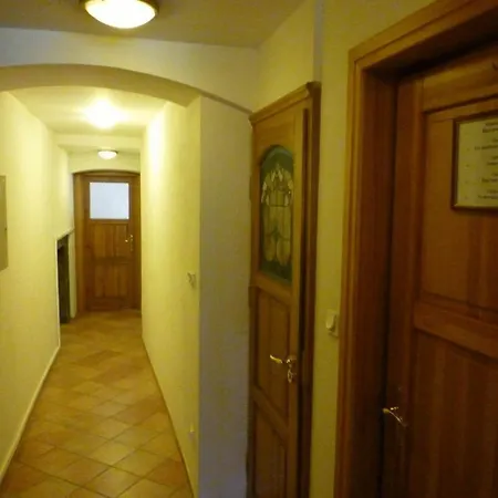 Couette-café Academus - Pub, Rooms, Cider