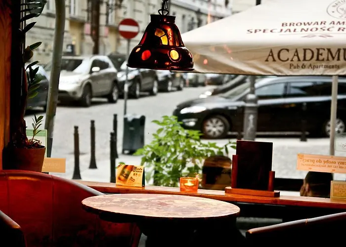 Nocleg ze śniadaniem Academus Pub & Wrocław