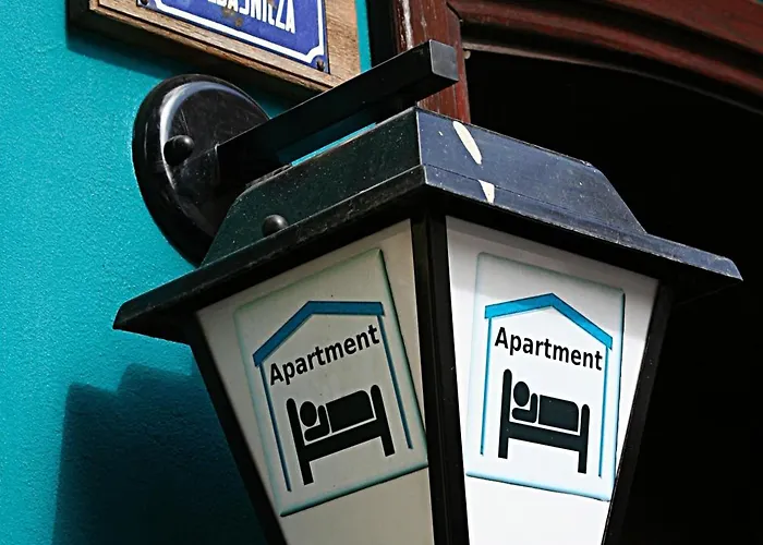 לינה וארוחת בוקר Academus Pub & ורוצלב